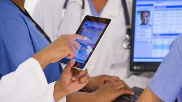 Differences Between EHR vs EMR - Presented by PostDICOM